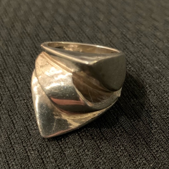 Vintage Sterling Silver Boho style chunky ring - stamped M and 925. Size 7 - Picture 3 of 9